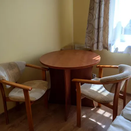 منتزه العطل Zlota Rybka Natura Tour *